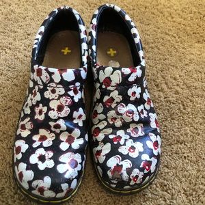 Dr.Martens floral clogs